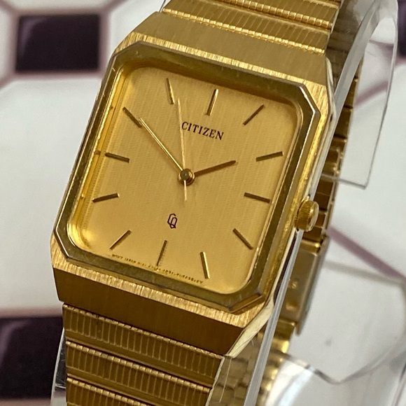 Citizen Other - Vintage Citizen CQ Men’s Unisex Dress Watch with Adjustable Metal Band